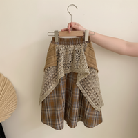 Thumbnail for TinyTrends – Boho chic e carino – Top all’uncinetto con gonna a quadri