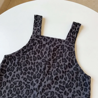 Thumbnail for LeopardChic – Alla moda e comode – Salopette da bambina con stampa leopardata