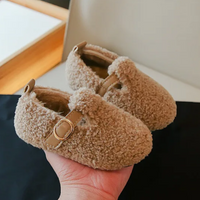 Thumbnail for WarmSteps – Comodi e accoglienti – Scarpette invernali in peluche per bambini
