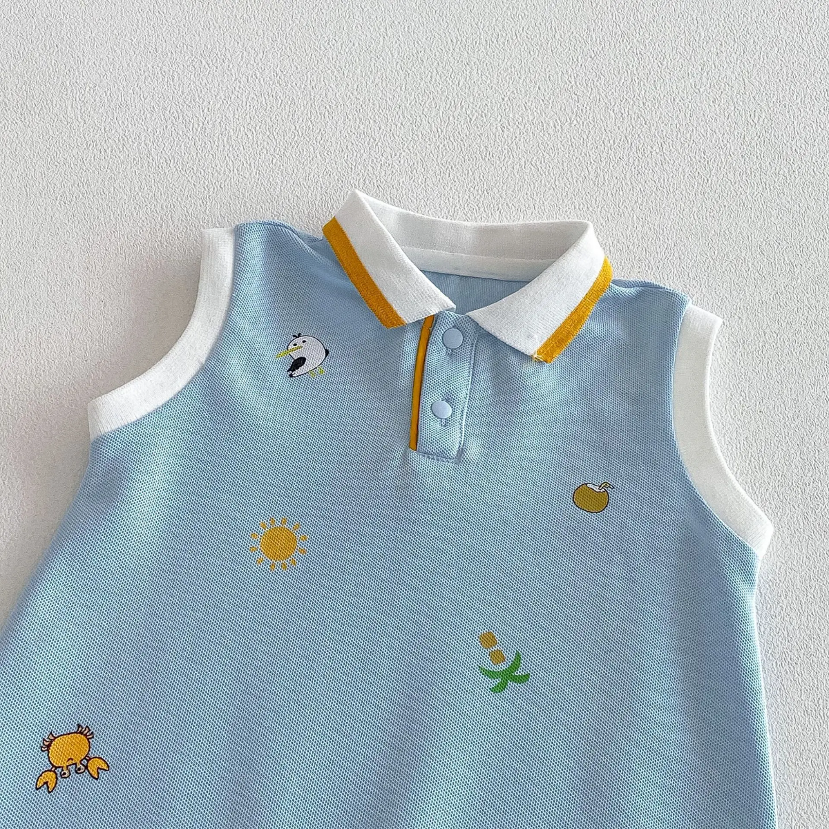 SunnyBaby – Comodo e carino – Body a polo per neonati