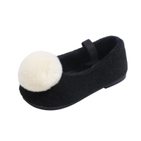 Thumbnail for SoftSteps –  Calde e morbide – Scarpette da bambina con pompon in peluche