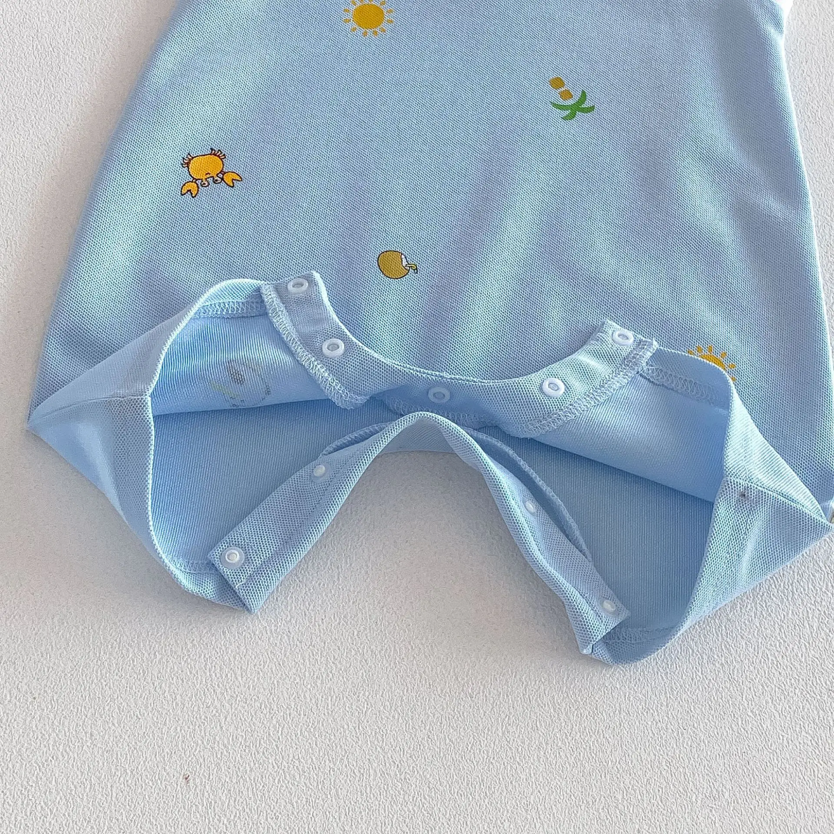 SunnyBaby – Comodo e carino – Body a polo per neonati
