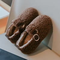 Thumbnail for WarmSteps – Comodi e accoglienti – Scarpette invernali in peluche per bambini