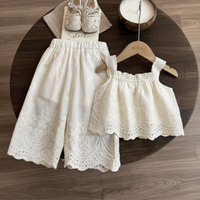 Thumbnail for TinyLuxe – Top in pizzo e pantaloni a gamba larga della collezione Zomerset