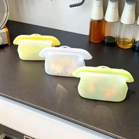 Thumbnail for MealSaver – Pratico e riutilizzabile – Sacchetto in silicone per la conservazione degli alimenti