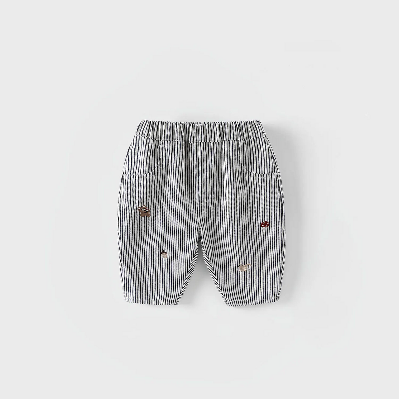 LittlePatch – Morbidi e comodi – Pantaloni per bambini con dettagli ricamati