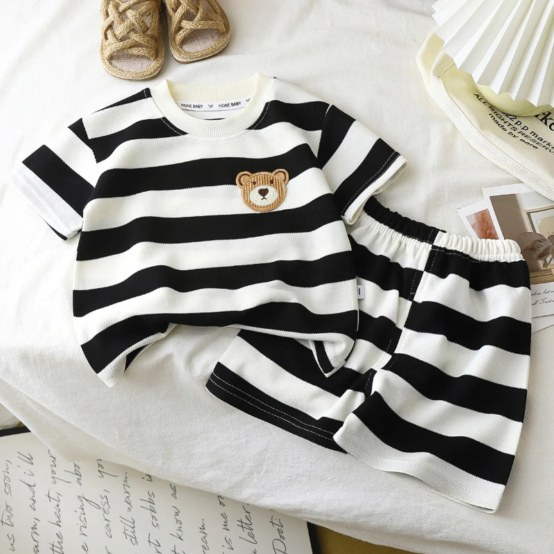 Kids Stripe Outfit – Tendenza e comfort – Outfit estivo per bambini