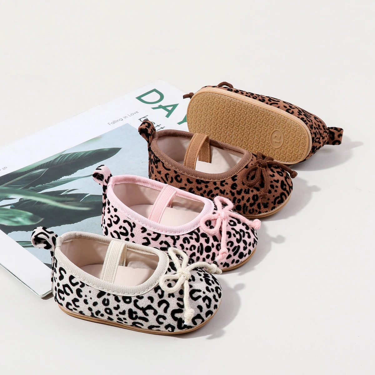 TinyStyle – Carine ed eleganti – Scarpine da neonato per bambine con stampa leopardata
