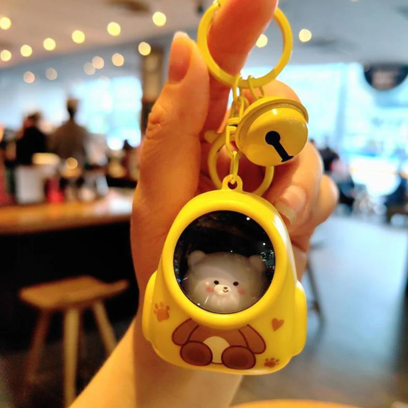 Glowing Astronaut Charm – Carino e luminoso – Portachiavi a forma di astronauta