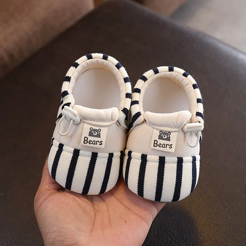TinyToes – Morbide e calde – Prime scarpine per neonati con motivo a righe