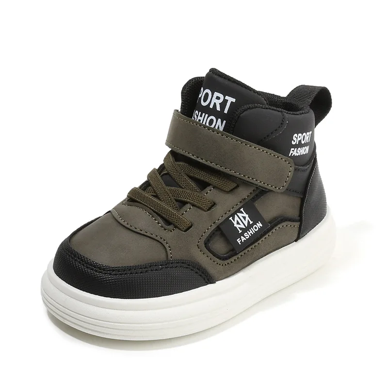 CoolKicks – Comode e flessibili – Sneakers alte