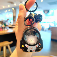 Thumbnail for Glowing Astronaut Charm – Carino e luminoso – Portachiavi a forma di astronauta