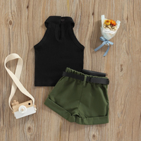 Thumbnail for MiniFashionista – Eleganza e tendenze – Set da bambina con top, pantaloncini e marsupio