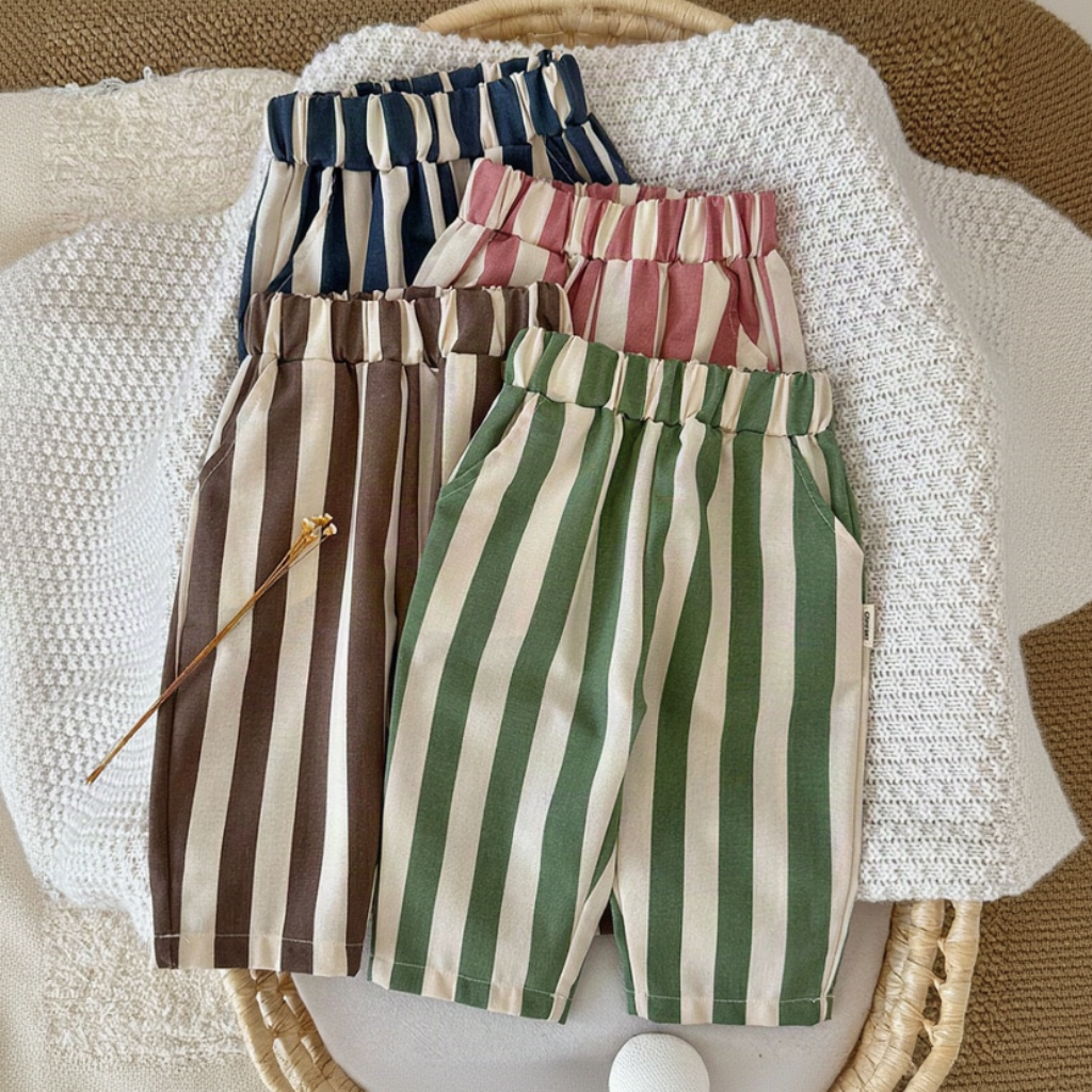SoftStripe – Morbidi e comodi – Pantaloncini per neonati con motivo a righe