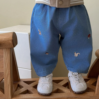 Thumbnail for LittlePatch – Morbidi e comodi – Pantaloni per bambini con dettagli ricamati