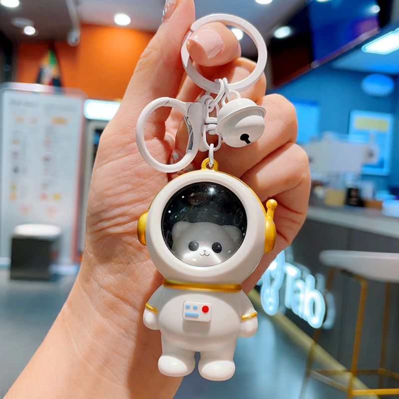 Glowing Astronaut Charm – Carino e luminoso – Portachiavi a forma di astronauta