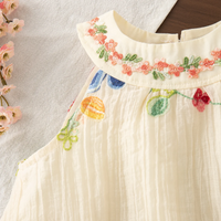 Thumbnail for MiniFlora – Leggero e grazioso – Abito ricamato per bambine