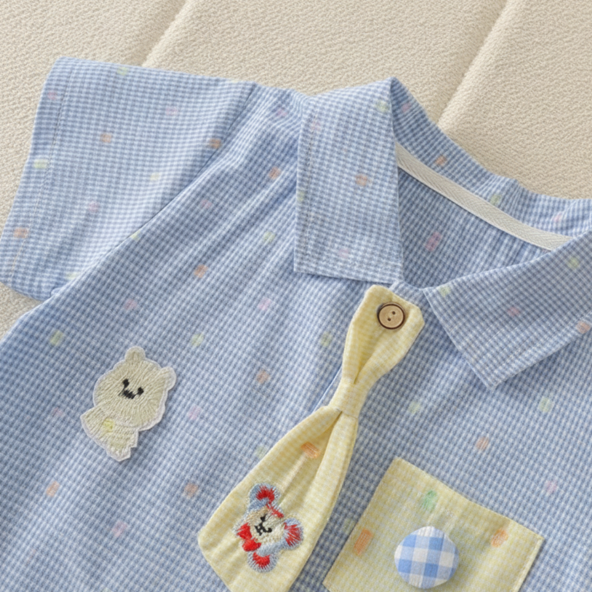 KiddoStyle – Carino e morbido – Tuta per bambini con cravatta e toppa