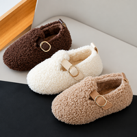 Thumbnail for WarmSteps – Comodi e accoglienti – Scarpette invernali in peluche per bambini