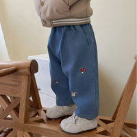 Thumbnail for LittlePatch – Morbidi e comodi – Pantaloni per bambini con dettagli ricamati