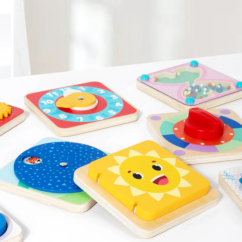 TinySkills – Creativo ed educativo – Tavola magnetica Montessori “Busy Board”