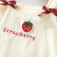Thumbnail for BerryBloom – Dolce e comoda – Abito da bambina con toppa a forma di fragola e coniglietto