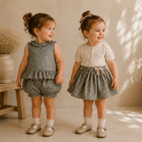 Thumbnail for Matching Set – Comodi e con stampa a margherite – Pantaloncini, gonna e camicetta