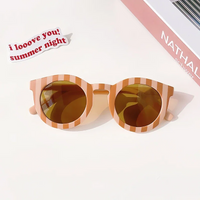 Thumbnail for Colorful Kids Sun Shades – Protezione dai raggi UV e stile – Occhiali da sole per bambini