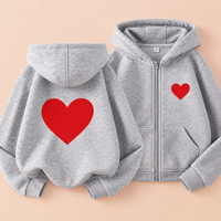 Thumbnail for LittleLove – Morbido e tenero – Felpa con cappuccio per bambini con stampa a cuoricini