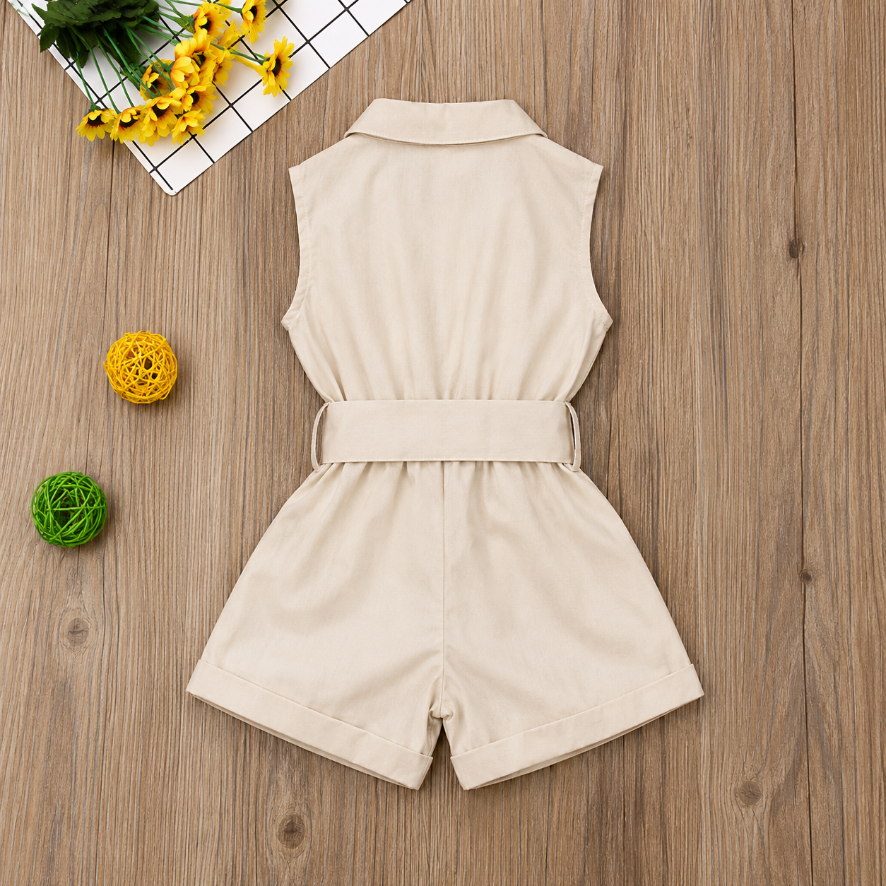 LittleLady – Eleganza e tendenze – Tuta con fascia in vita annodata