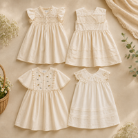 Thumbnail for Sleeveless Dress – Elegante e comoda – Abito con collo in pizzo
