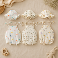 Thumbnail for LittleBlossom – Comfort estivo ed eleganza – Body con cappellino per neonati