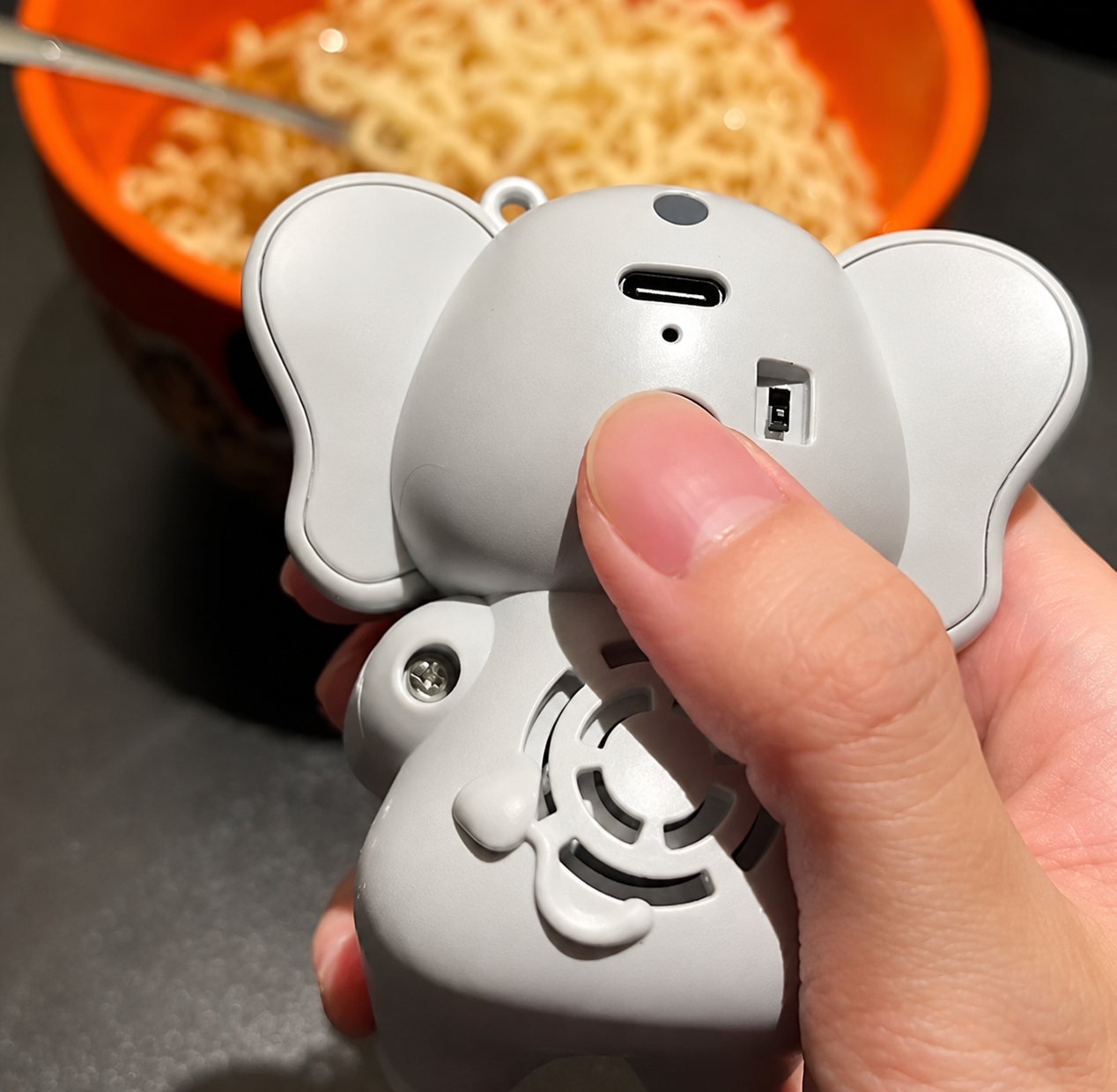 FoodBreeze – Intelligente e utile – Soffiatore e raffreddatore portatile per cibi caldi