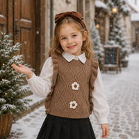 Thumbnail for LittlePetal – Dolce e comodo – Cardigan senza maniche da bambina con motivi floreali