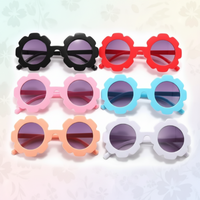 Thumbnail for Kids Sunglasses Set – Protezione dai raggi UV e divertimento – Occhiali da sole per bambini