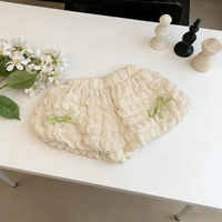 Thumbnail for LovelyBloom – Morbidi e carini – Pantaloncini da bambino con volant e fiocco