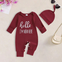 Thumbnail for CuddleBaby – Ciao, sono nuova qui – Set composto da tutina per neonati e berretto