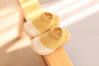 Thumbnail for TinySteps – Comfort e sicurezza – Scarpine FlexiFeet per neonati