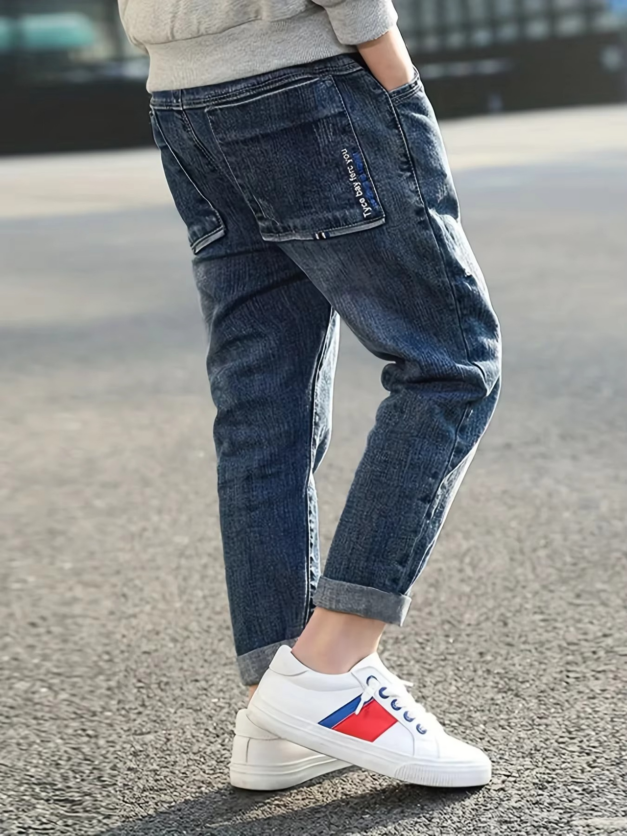 UrbanJeans – Casual e alla moda – Pantaloni slim fit in denim da ragazzo