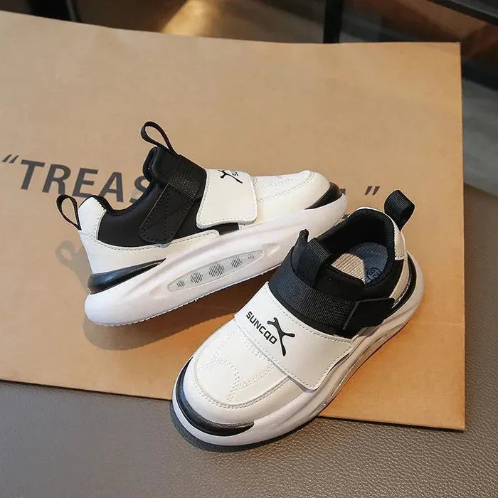 KidStride – Alla moda e funzionali – Sneakers con chiusura in velcro