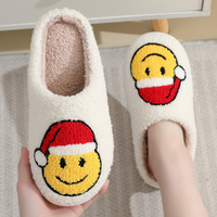 Thumbnail for Northern Lights Kids - Caldo e festoso - Pantofole natalizie in peluche a fantasia