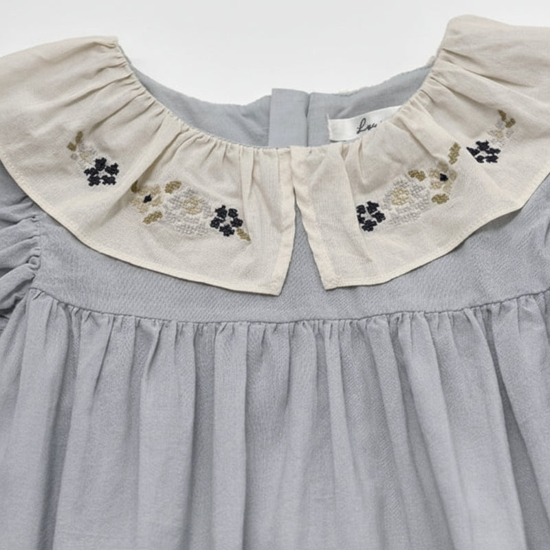 Princess Dress – Elegante e comoda – Abito con collo ricamato