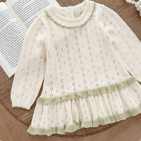 Thumbnail for MiniBelle – Elegante e morbida – Abitino da neonato lavorato a maglia con dettagli a volant