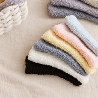 Thumbnail for SnuggleBoo – Caldi e morbidi – Calzini in pile per neonati