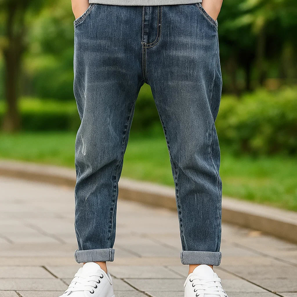 UrbanJeans – Casual e alla moda – Pantaloni slim fit in denim da ragazzo