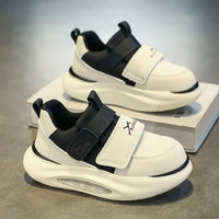 Thumbnail for KidStride – Alla moda e funzionali – Sneakers con chiusura in velcro