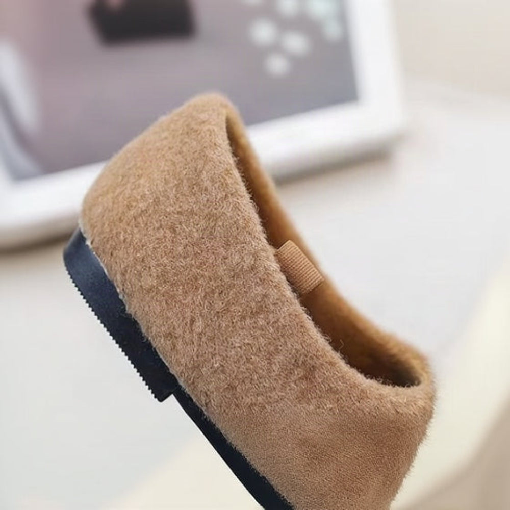 SoftSteps –  Calde e morbide – Scarpette da bambina con pompon in peluche