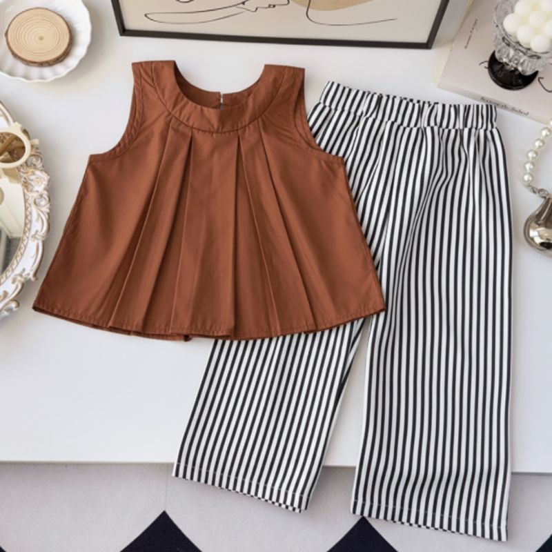 Sleeveless Tops & Pants – Delicato ed elegante – Set estivo per bambini