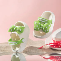 Thumbnail for Mini Fashion – Allegro e sicuro – Pantofole da spiaggia a pois