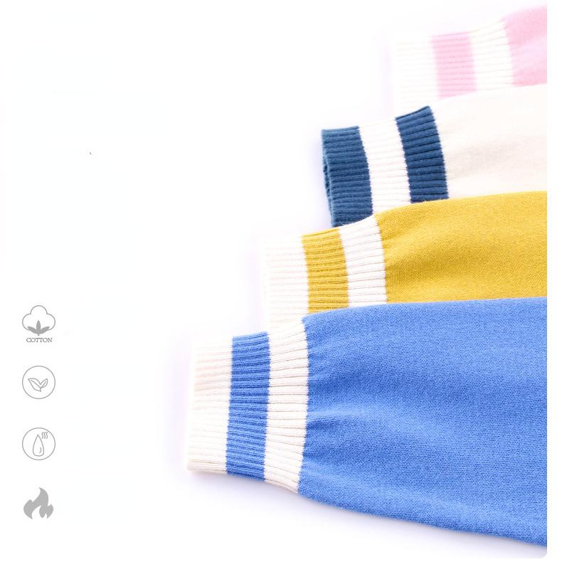 CozziWear – Caldo e alla moda – Cardigan lavorato a maglia con orsacchiotti